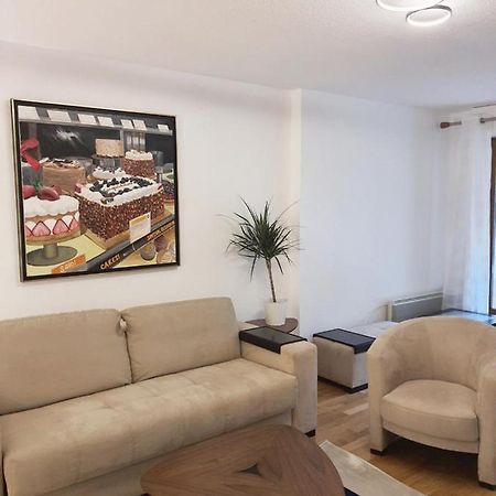 Happy Family'S Nest Apartment เมาสแตร์ ภายนอก รูปภาพ