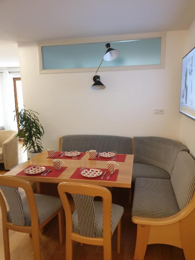 Happy Family'S Nest Apartment เมาสแตร์ ภายนอก รูปภาพ